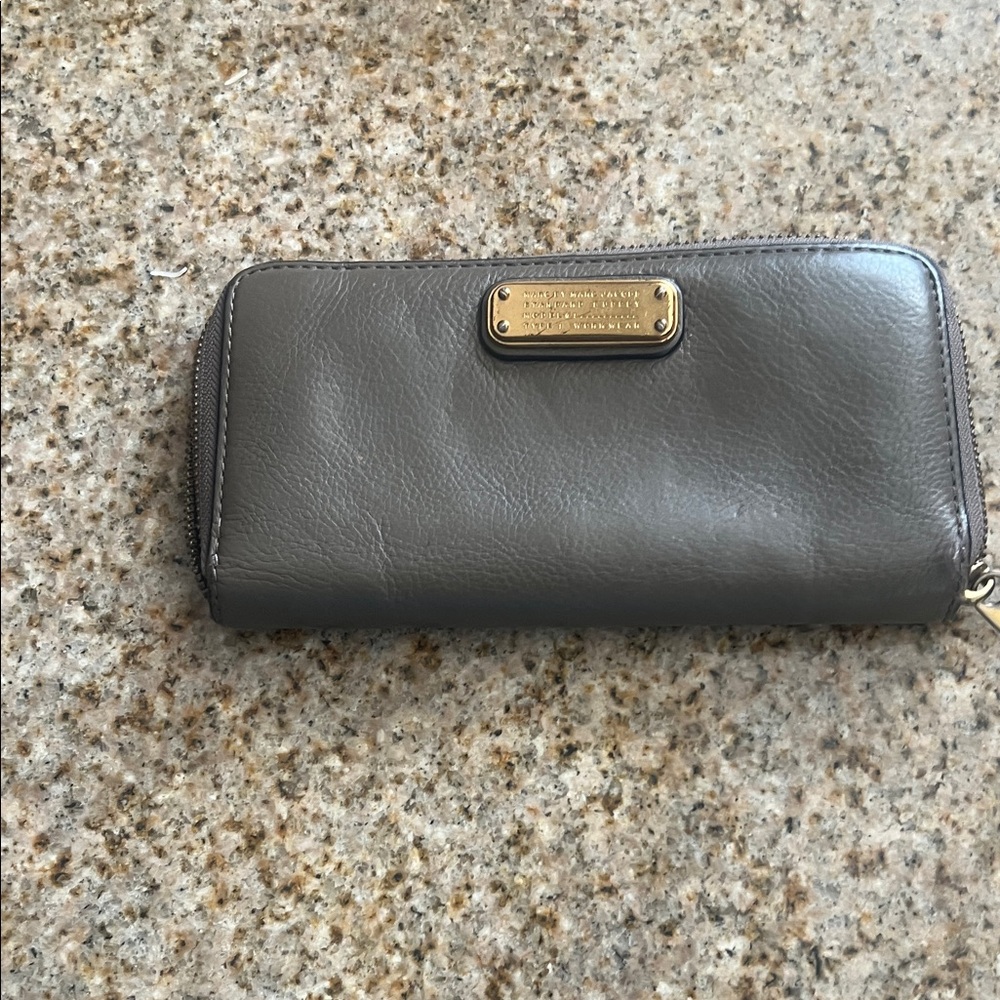 Marc Jacobs Gray Leather Wallet with Gold Accents